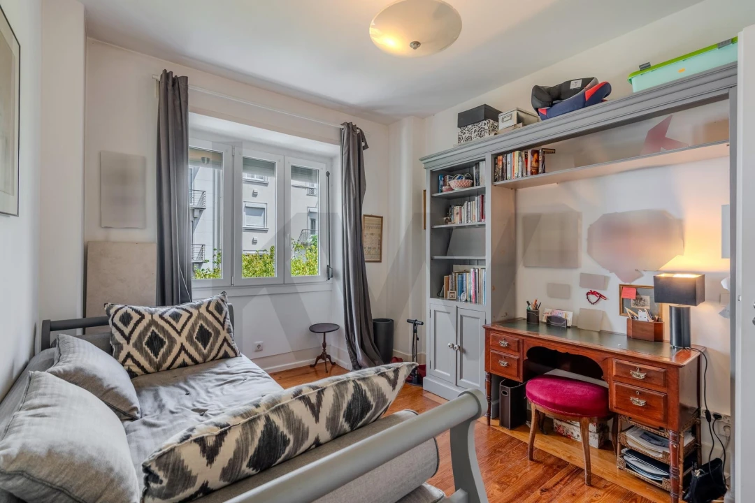 Apartamento T5 para Venda em Santo António Foto 24