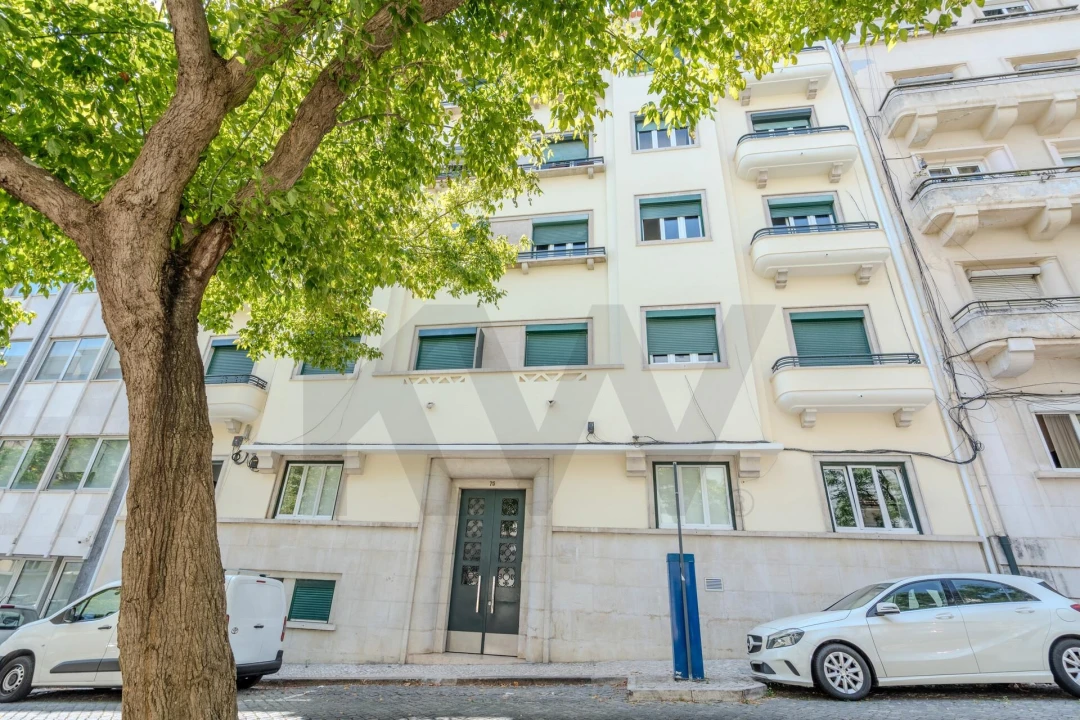 Apartamento T5 para Venda em Santo António Foto 48