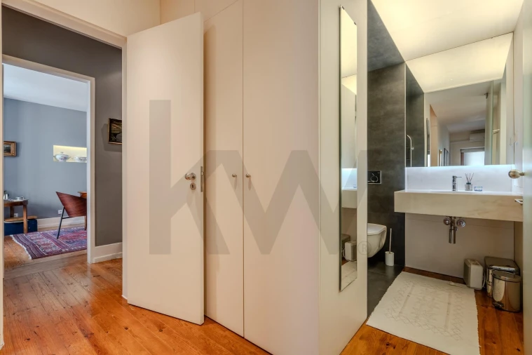 Apartamento T5 para Venda em Santo António Foto 30