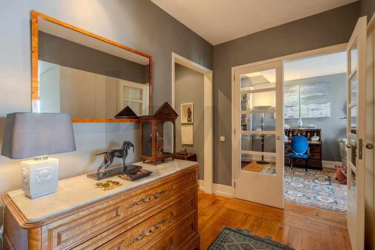 Apartamento T5 para Venda em Santo António Foto 43