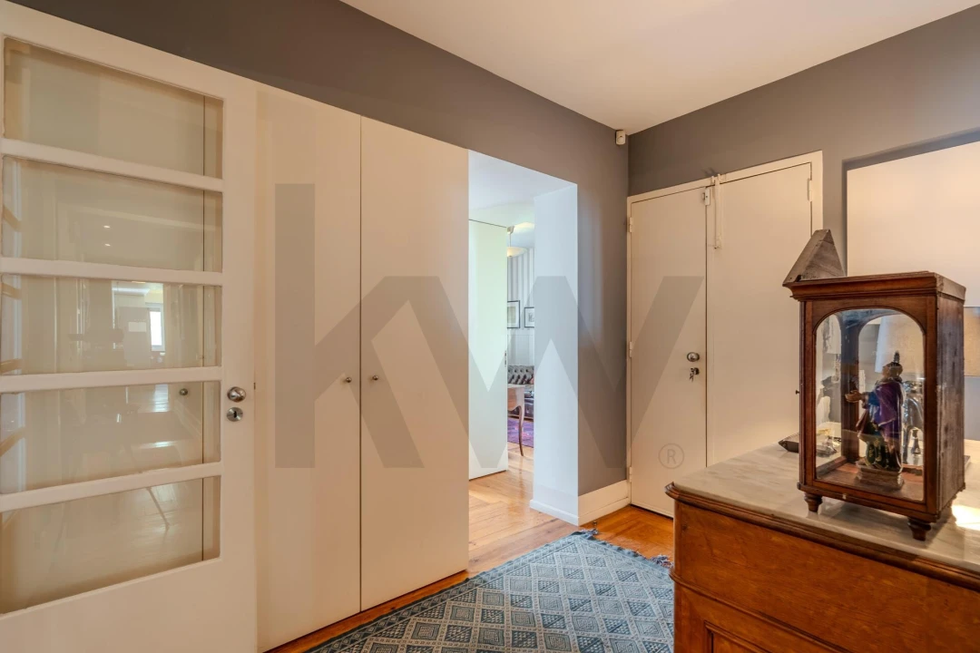 Apartamento T5 para Venda em Santo António Foto 21