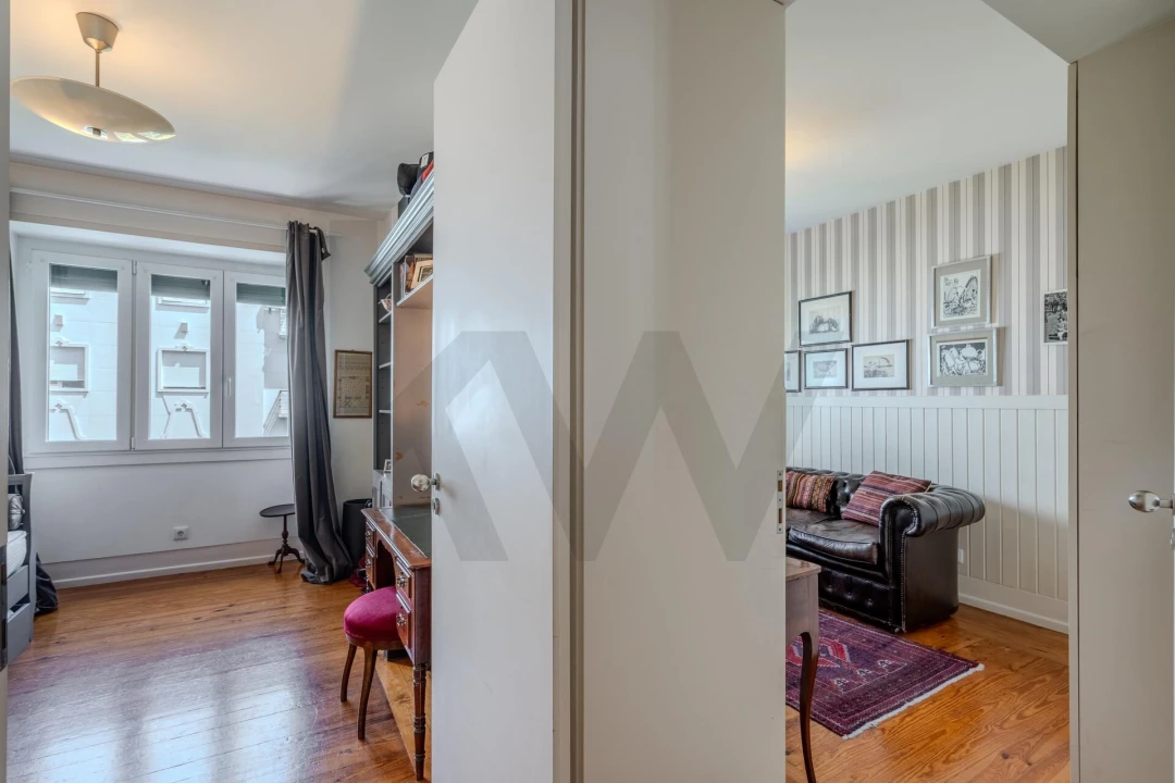 Apartamento T5 para Venda em Santo António Foto 16