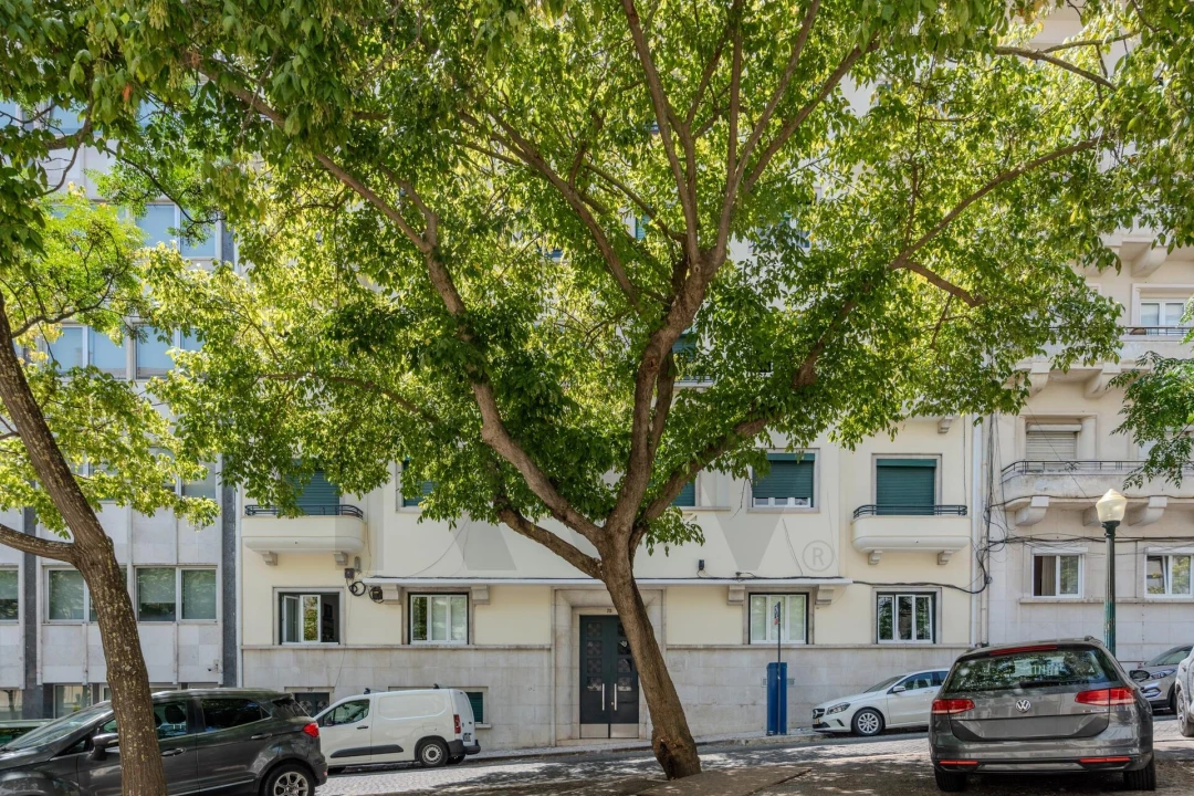 Apartamento T5 para Venda em Santo António Foto 46