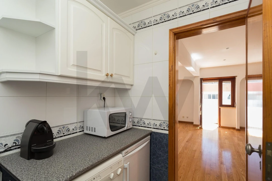 Apartamento T1 para Arrendamento em Algés, Linda-A-Velha e Cruz Quebrada-Dafundo Foto 8