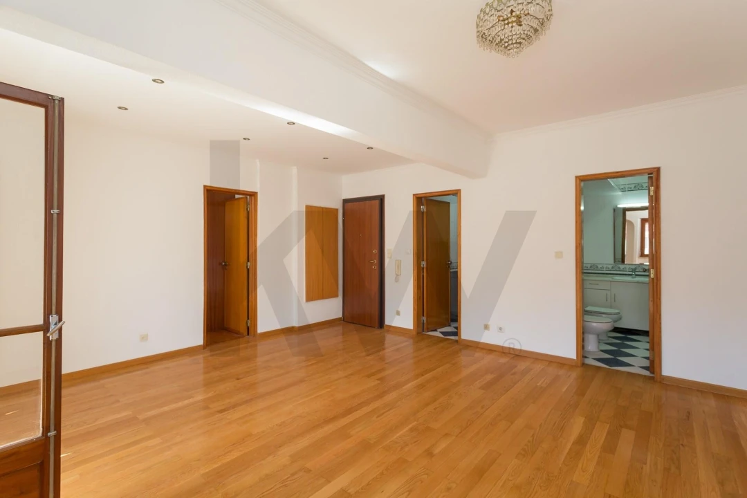 Apartamento T1 para Arrendamento em Algés, Linda-A-Velha e Cruz Quebrada-Dafundo Foto 3