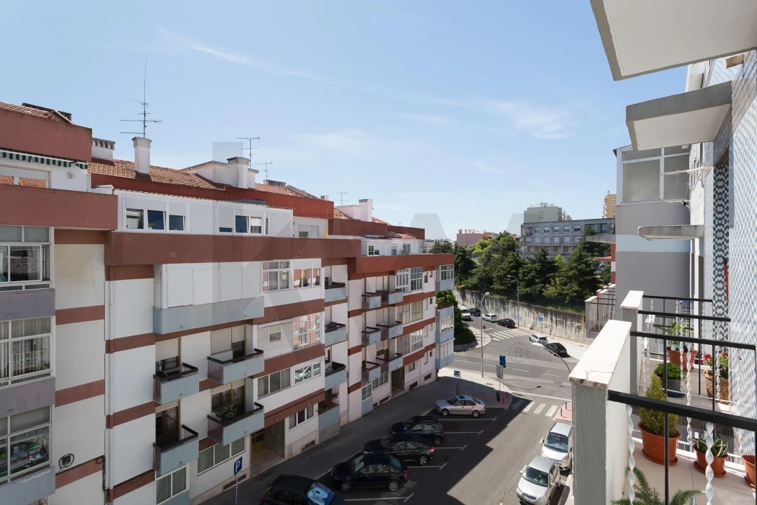 Apartamento T1 para Arrendamento em Algés, Linda-A-Velha e Cruz Quebrada-Dafundo Foto 14