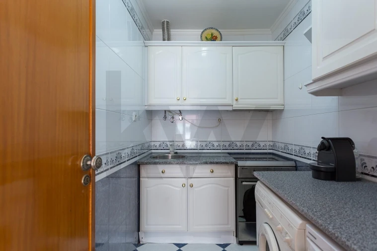Apartamento T1 para Arrendamento em Algés, Linda-A-Velha e Cruz Quebrada-Dafundo Foto 7