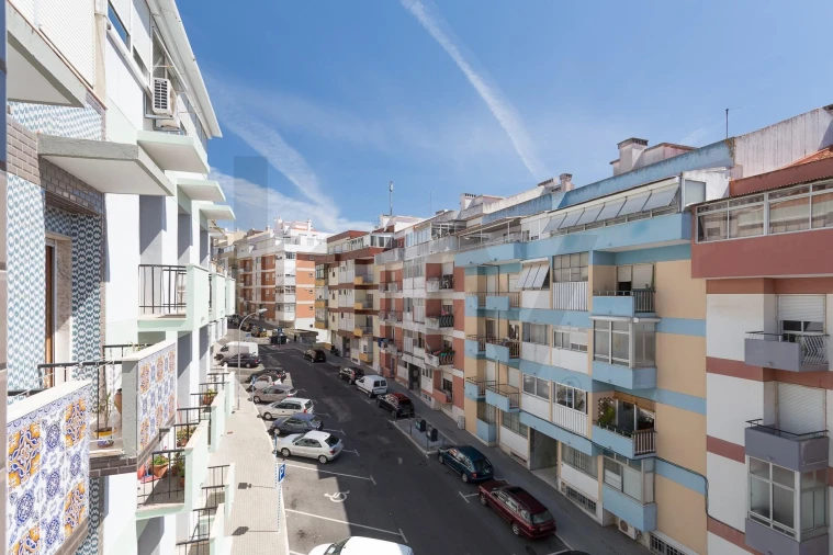Apartamento T1 para Arrendamento em Algés, Linda-A-Velha e Cruz Quebrada-Dafundo Foto 15