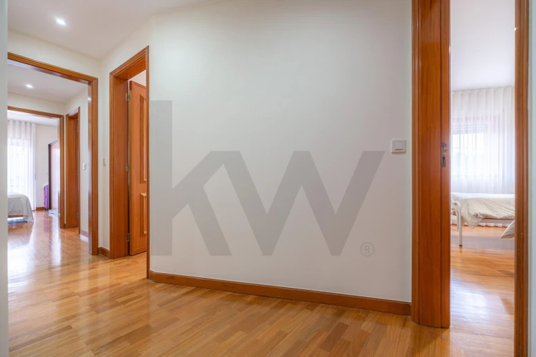Apartamento T3 para Venda em Fermentelos Foto 18