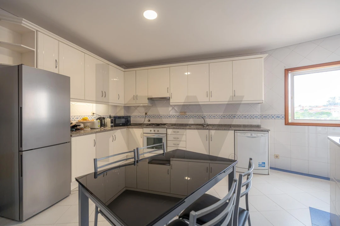 Apartamento T3 para Venda em Fermentelos Foto 9