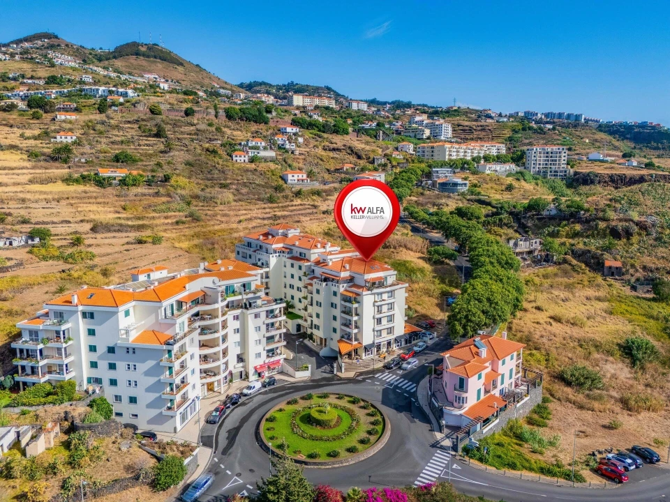 Apartamento T3 para Venda em Caniço Foto 3