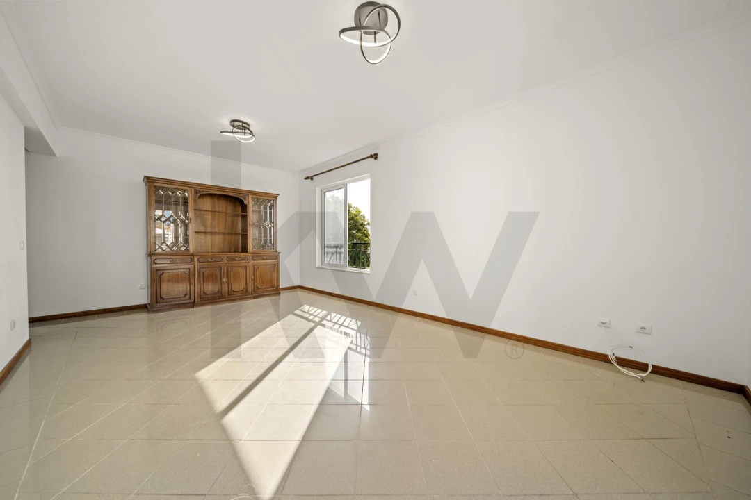 Apartamento T3 para Venda em Caniço Foto 8
