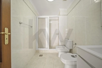 Apartamento T3 para Venda em Caniço