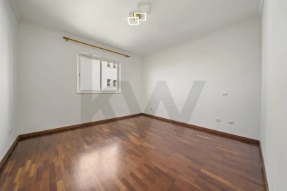 Apartamento T3 para Venda em Caniço