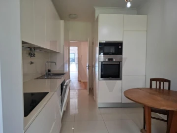 Apartamento T3 para Arrendamento em Belém