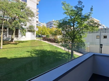 Apartamento T3 para Arrendamento em Belém