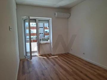 Apartamento T3 para Arrendamento em Belém