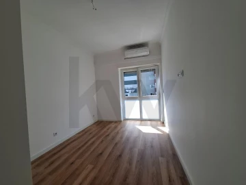 Apartamento T3 para Arrendamento em Belém