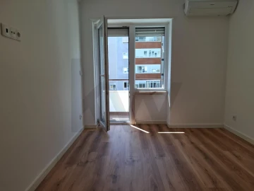 Apartamento T3 para Arrendamento em Belém