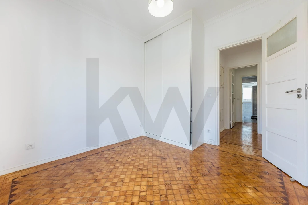 Apartamento T2 para Arrendamento em Algés, Linda-A-Velha e Cruz Quebrada-Dafundo Foto 8