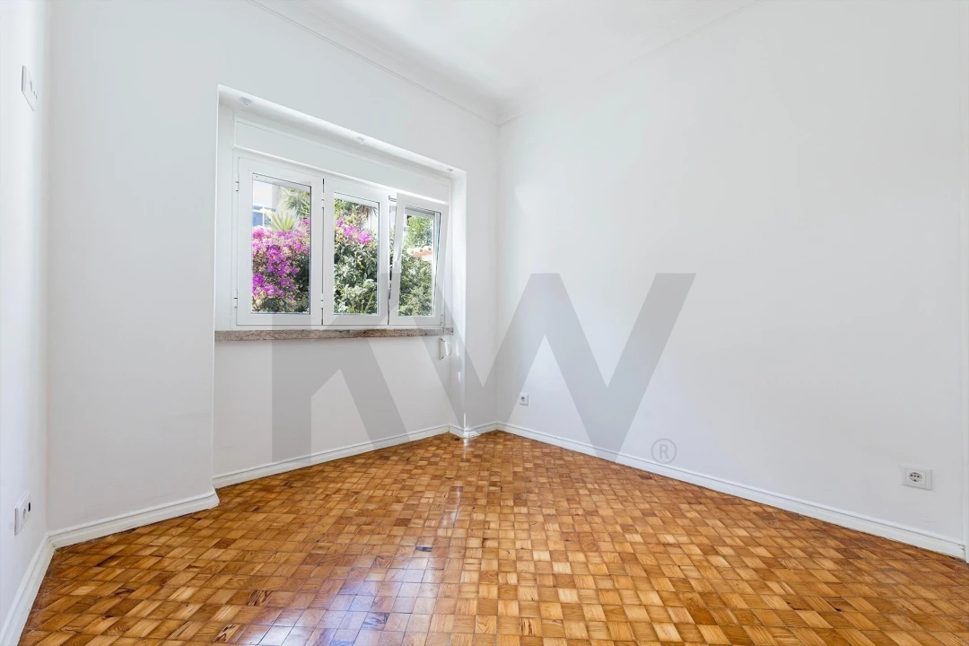 Apartamento T2 para Arrendamento em Algés, Linda-A-Velha e Cruz Quebrada-Dafundo Foto 13