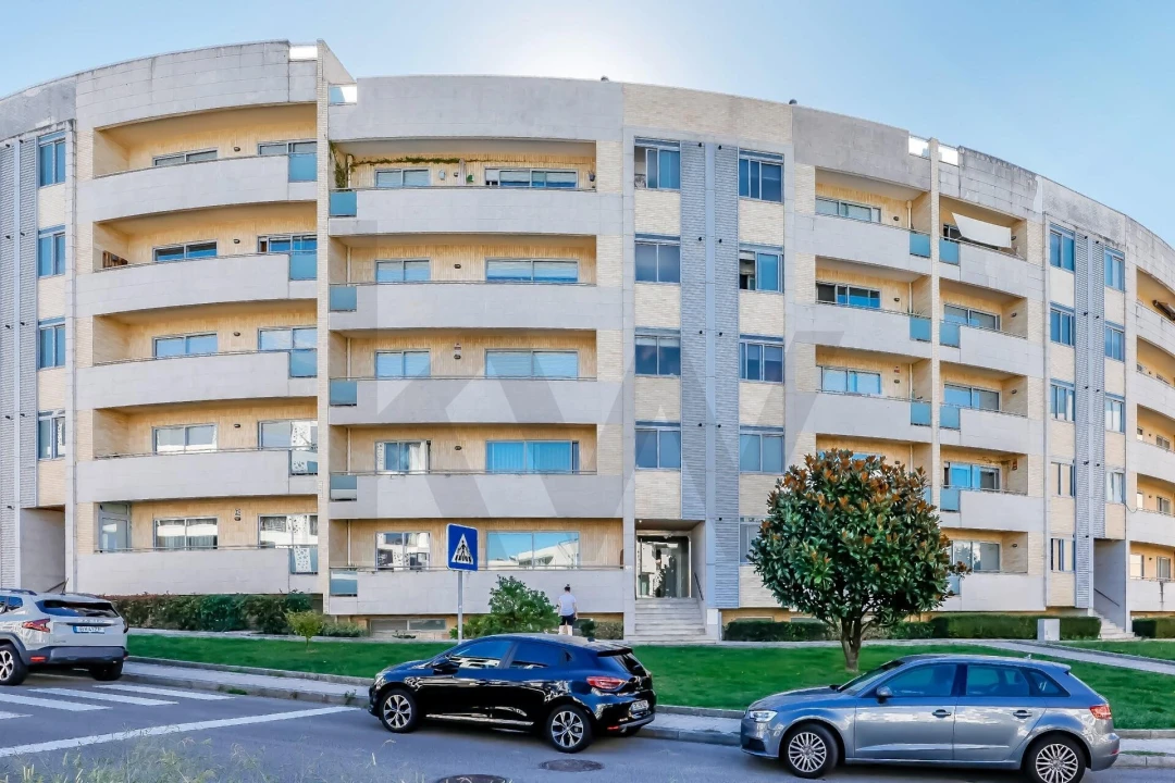 Apartamento T2 para Venda em Rio Tinto Foto 2