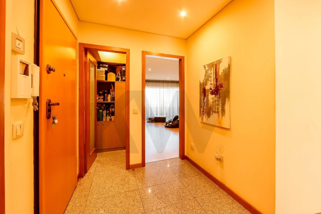 Apartamento T2 para Venda em Rio Tinto Foto 8