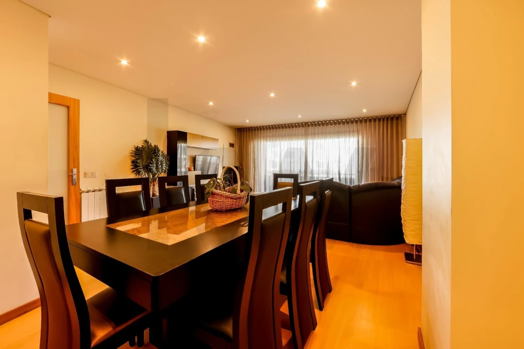 Apartamento T2 para Venda em Rio Tinto Foto 12