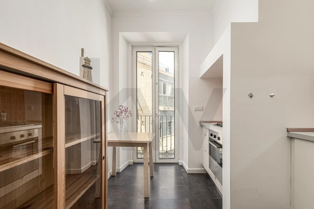 Apartamento T2 para Arrendamento em Penha de França Foto 4
