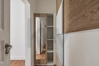 Apartamento T2 para Arrendamento em Penha de França