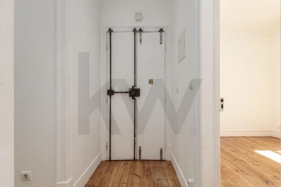 Apartamento T2 para Arrendamento em Penha de França