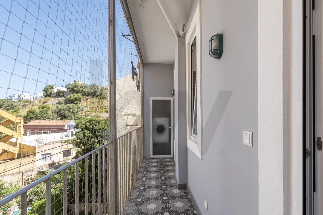 Apartamento T2 para Arrendamento em Penha de França Foto 6