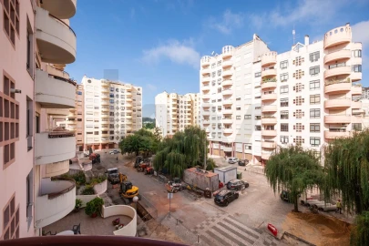 Apartamento T3 para Venda em Santo Antonio dos Olivais