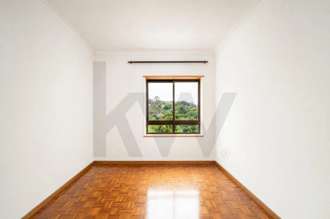 Apartamento T3 para Venda em Santo Antonio dos Olivais Foto 13
