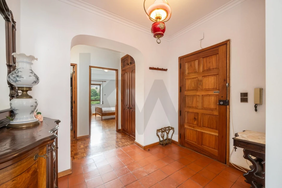 Apartamento T3 para Venda em Santo Antonio dos Olivais Foto 5