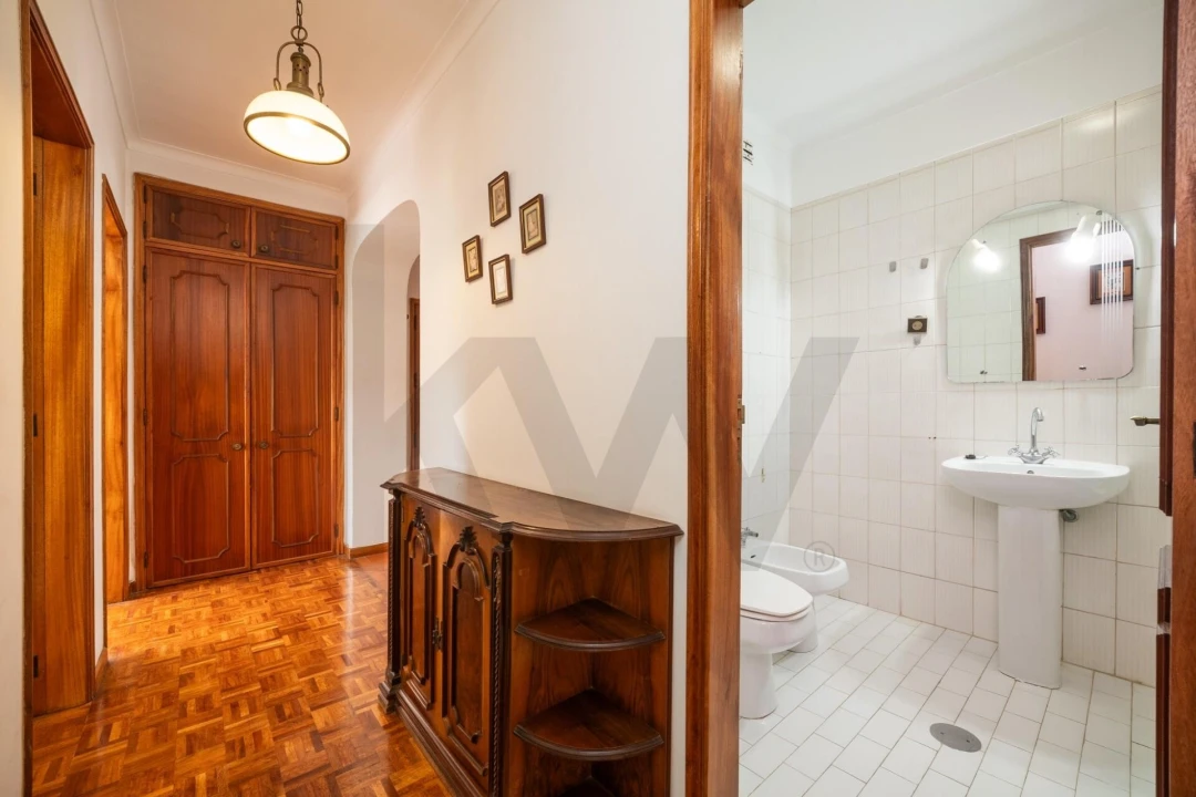 Apartamento T3 para Venda em Santo Antonio dos Olivais Foto 20