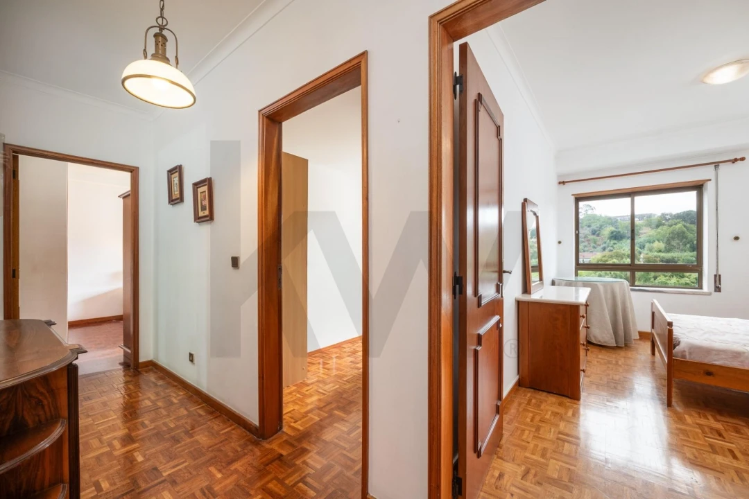Apartamento T3 para Venda em Santo Antonio dos Olivais Foto 12