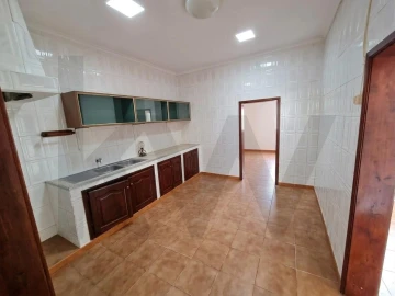 Moradia T3 para Venda em Rabo de Peixe