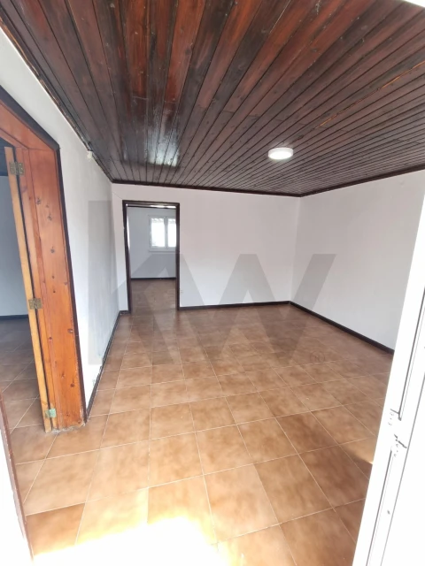 Moradia T3 para Venda em Rabo de Peixe