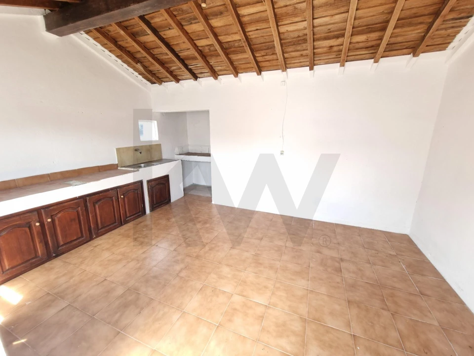Moradia T3 para Venda em Rabo de Peixe Foto 20