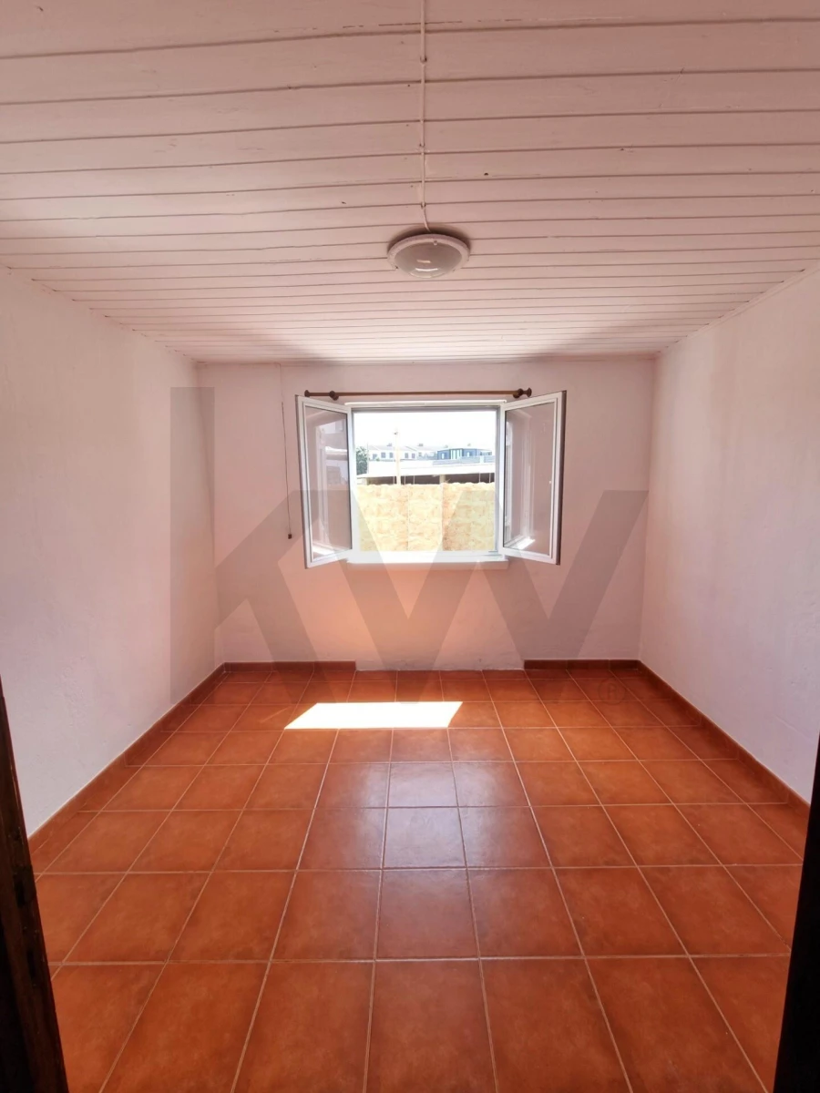 Moradia T3 para Venda em Rabo de Peixe Foto 4