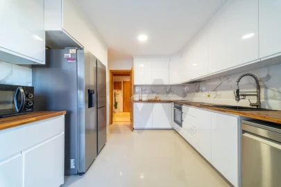 Apartamento T3 para Arrendamento em Oeiras e São Julião da Barra, Paço de Arcos e Caxias