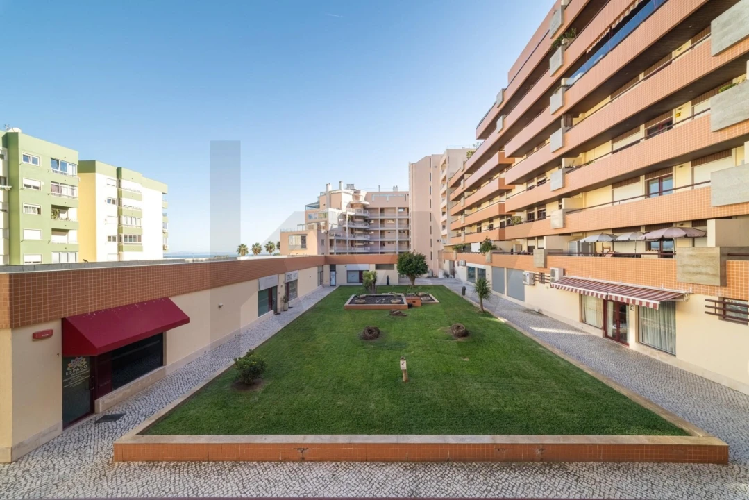 Apartamento T3 para Arrendamento em Oeiras e São Julião da Barra, Paço de Arcos e Caxias Foto 18