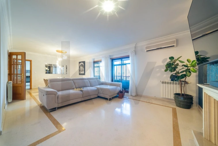 Apartamento T3 para Arrendamento em Oeiras e São Julião da Barra, Paço de Arcos e Caxias Foto 6