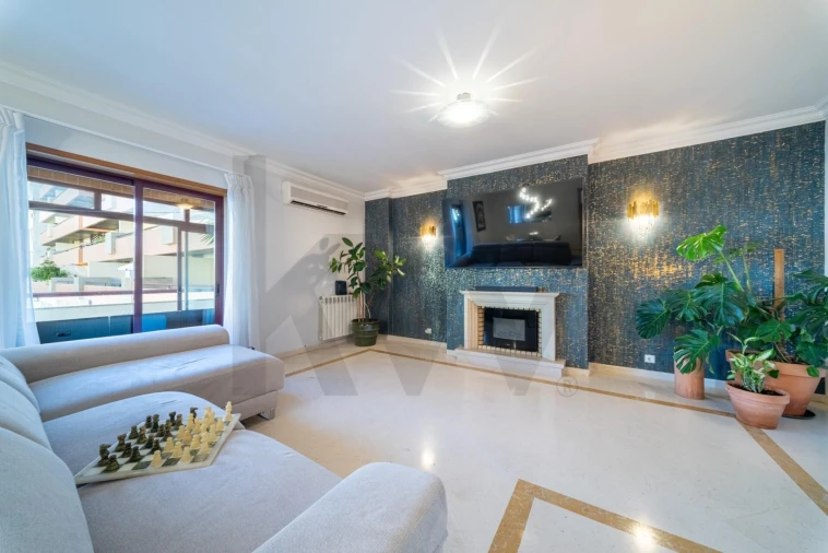 Apartamento T3 para Arrendamento em Oeiras e São Julião da Barra, Paço de Arcos e Caxias Foto 4