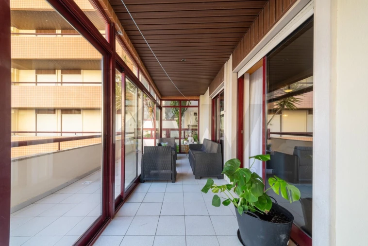 Apartamento T3 para Arrendamento em Oeiras e São Julião da Barra, Paço de Arcos e Caxias Foto 17