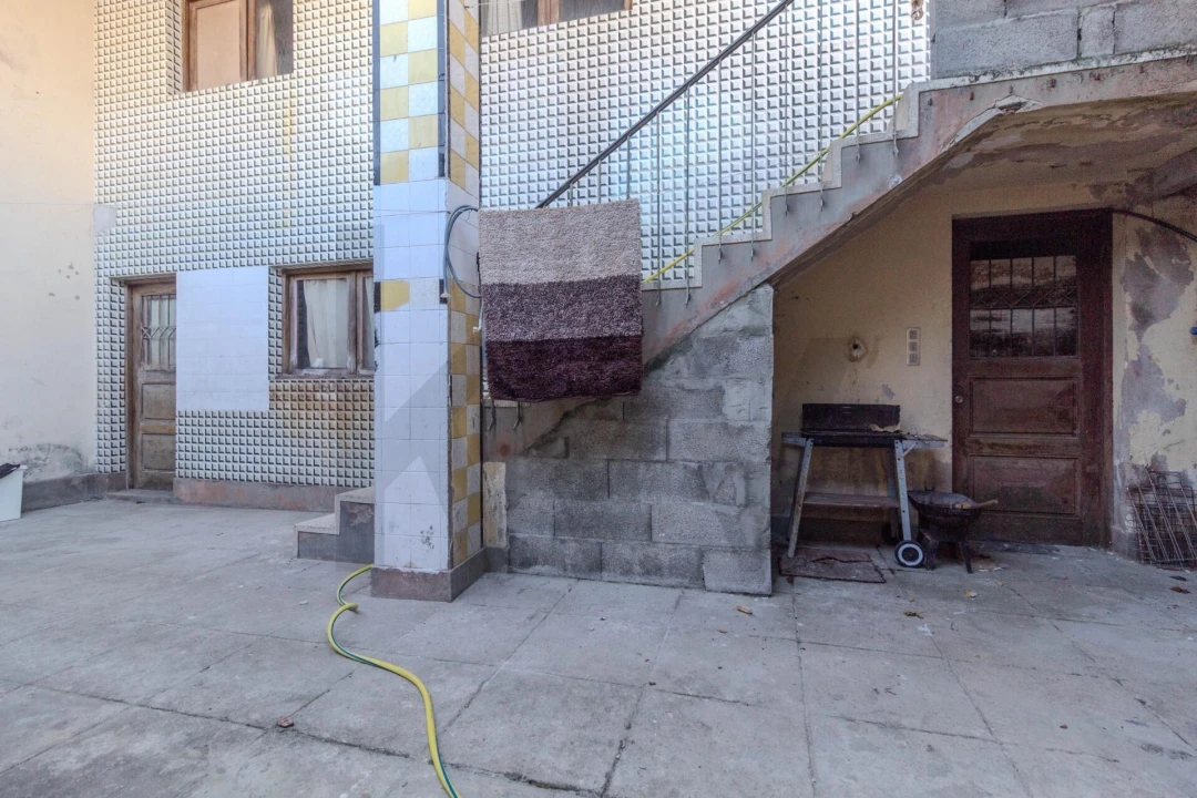 Moradia T4 para Venda em Arcozelo Foto 14