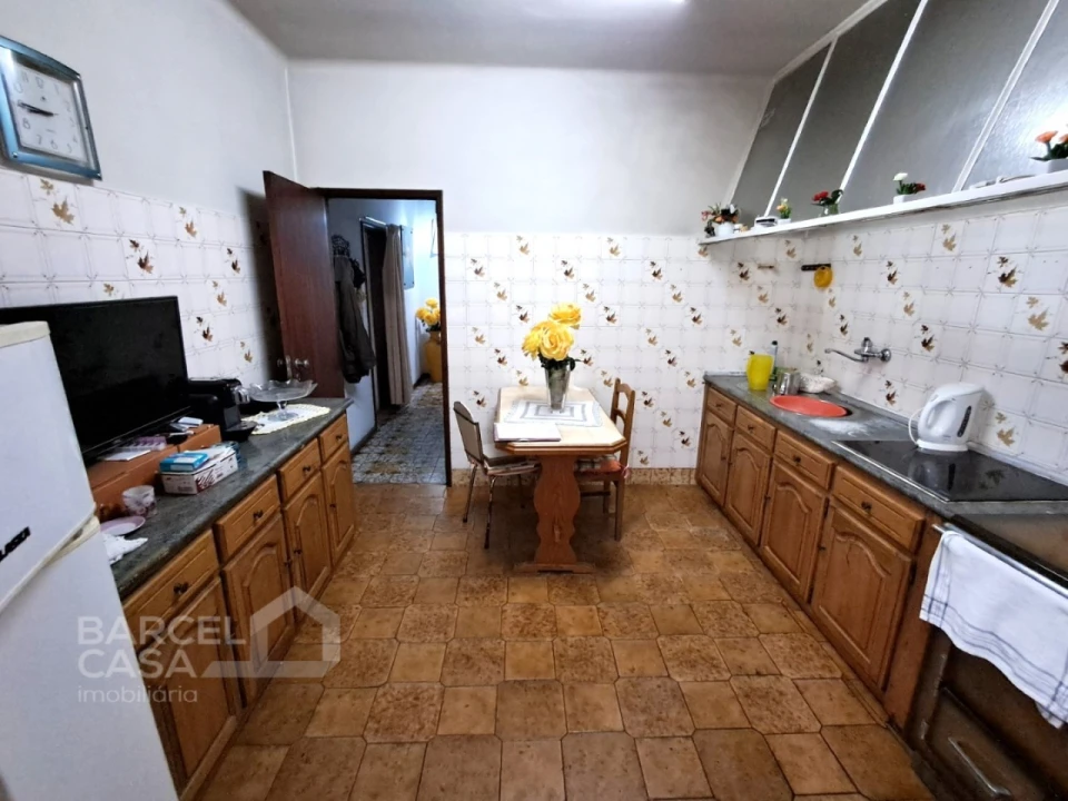 Moradia T5 para Venda em Arcozelo Foto 4