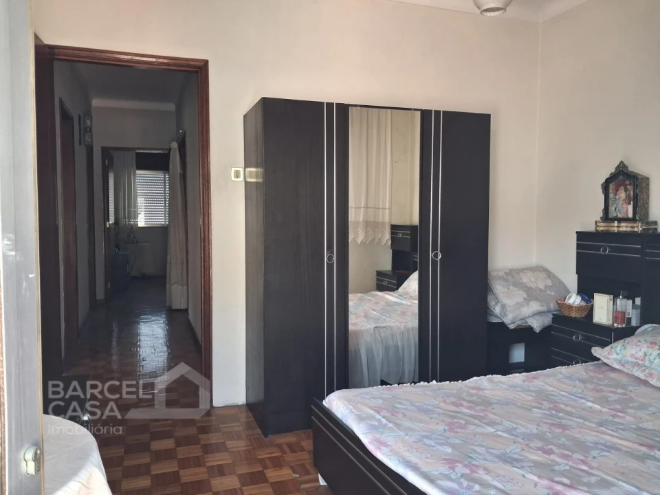 Moradia T5 para Venda em Arcozelo Foto 14