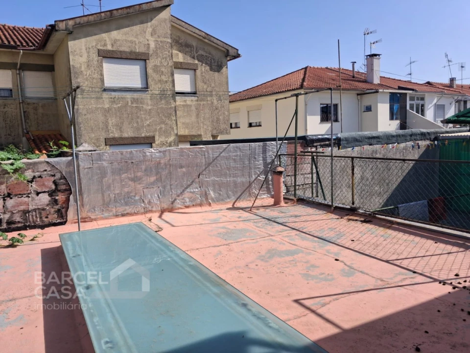 Moradia T5 para Venda em Arcozelo Foto 17